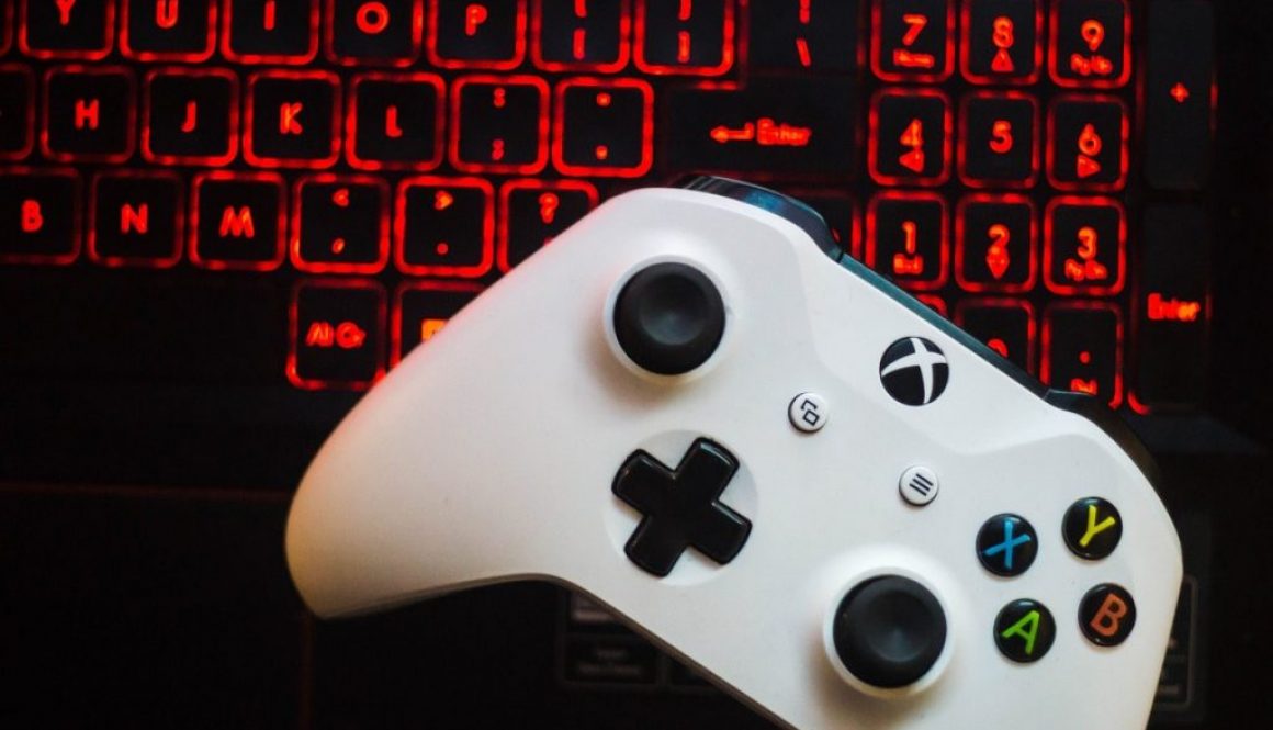 gaming-4075424_1280-min